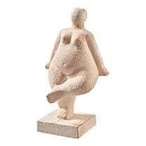 Zement Frauenfigur Pummy